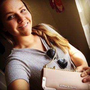 Meet your Posher, Rebecca